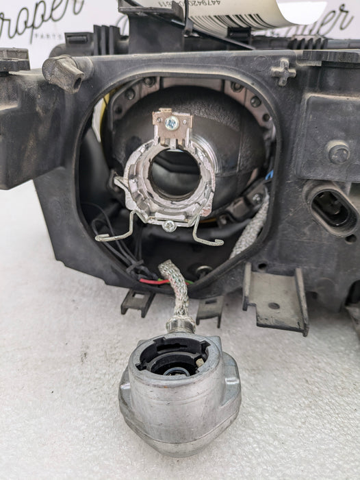 BMW E46 330i 325i Sedan Wagon LCI Front Left Bi-Xenon Headlight 6925645 *NOTE*