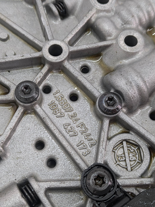 BMW F32 435xi N55 Automatic Transmission Mechatronics Valve Body & Pump 1090128/0501327294