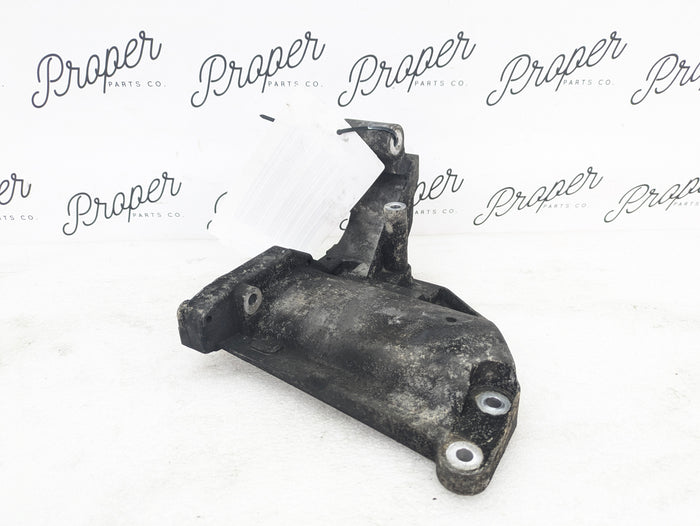 BMW E60 E61 M5 E63 E64 M6 Air Conditioning/AC Compressor Bracket 7835431