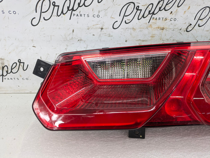 Chevrolet C7 Corvette Stingray Z51 Rear Right/Passenger Side Tail Light 23170470