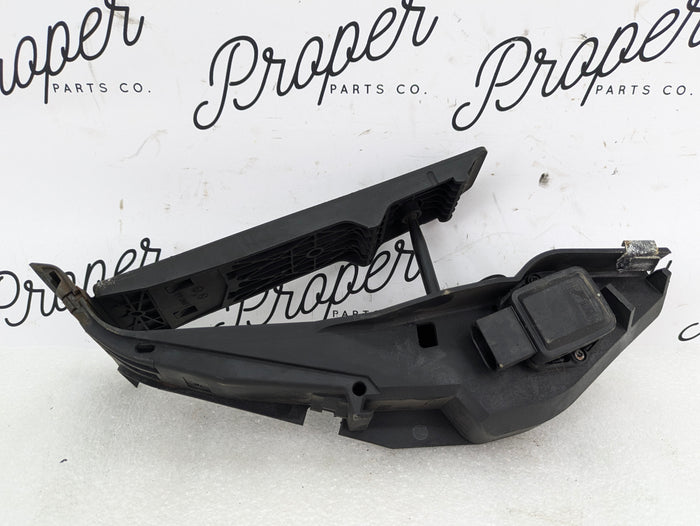 BMW E46 M3 330Ci 325Ci Electronic Gas Acceleration Throttle Pedal 6753519