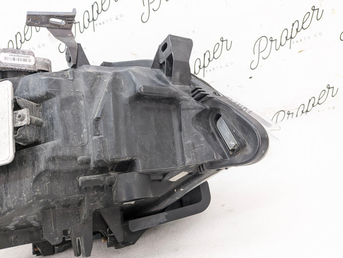 BMW F22 228i Left/Driver Side Xenon Headlight Assembly Pre LCI 7304475/7318327