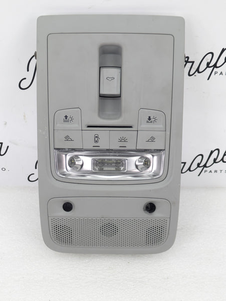 2018 Audi 8U Q3 Front Dome Overhead Interior Light Grey 8X0947135AK/8X0959613 *Damaged*