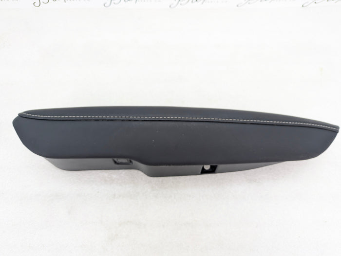 2021 Volvo V60 T6 R-Design Right/Passenger Side Front Door Arm Rest Handle