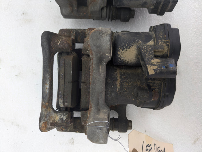 2016-2018 Audi 8U Q3 Quattro AWD Rear Brake Caliper Set Left Right 8U0615403B