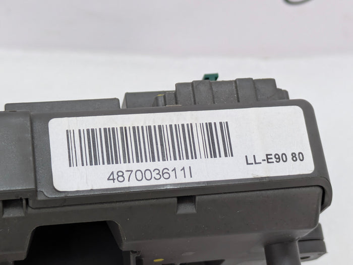 BMW E90 E91 E92 E93 335xi 330xi 328xi 325xi 323i Front Power Distribution Fuse Box 9119444