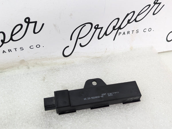 BMW F22 F23 2 Series F30 F31 F32 F33 F34 F36 3 & 4 Series Keyless Entry Antenna Module 9220832