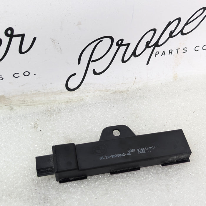 BMW F22 F23 2 Series F30 F31 F32 F33 F34 F36 3 & 4 Series Keyless Entry Antenna Module 9220832