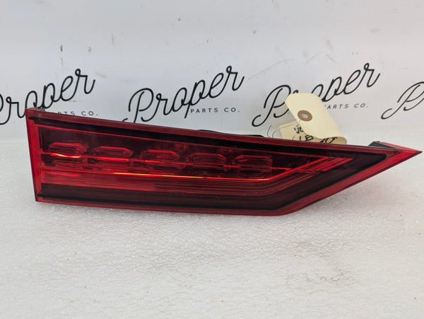 2021 Volvo V60 T6 R-Design Rear Left/Driver Side Inner Hatch Tail Light 31468186