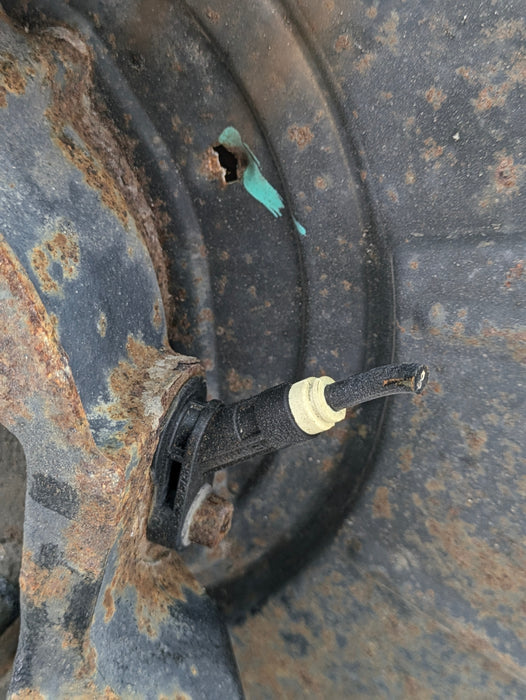 BMW E46 M3 Rear Left Trailing Arm Knuckle & Hub 2229691/33322229685