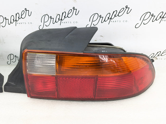 BMW Z3 M 3.0 2.8 Roadster Amber Tail Light Set Left Right 63218389713