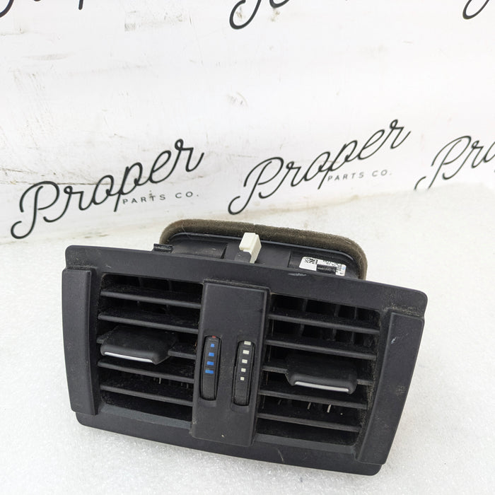 BMW F22 F23 228xi M235xi 230xi M240xi Center Console Rear Air Vent 9207330/9265350