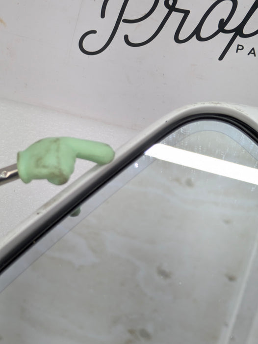 Chevrolet C7 Corvette Stingray Left/Driver Side View Mirror Assembly Arctic White (G8G) 22939303 *DAMAGED*