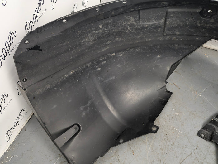 2021 Volvo V60 T6 R-Design Front Right/Passenger Side Fender Liner Splash Guard 31425476