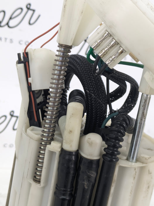 BMW E60 E61 M5/E63 E64 M6 Fuel Pump W/Level Sensor Right 2282690/2282689