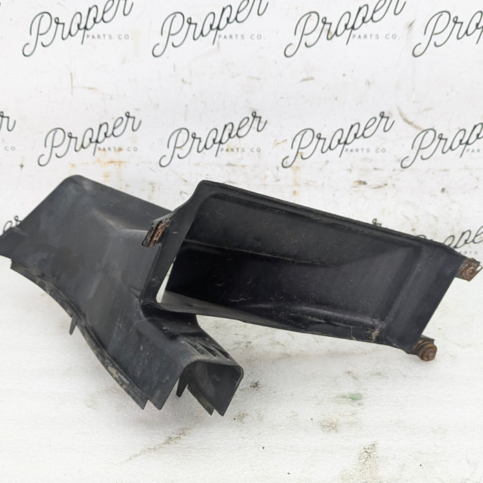 BMW E90 335xi 335i LCI M Sport Right/Passenger Side Front Brake Air Duct 7891384