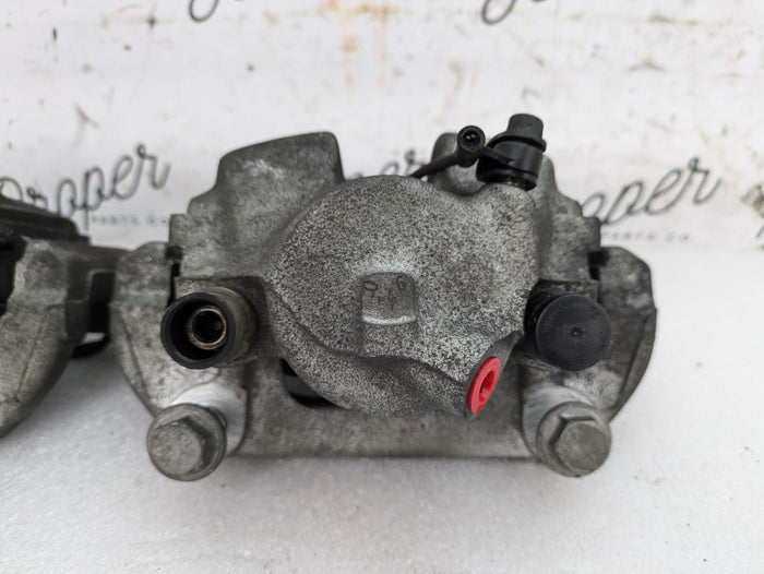 2004 BMW E85 Z4 3.0 Front Left & Right Caliper Set Pair