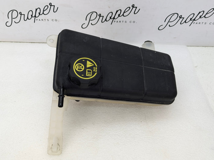 Chevrolet C7 Corvette Stingray Engine Coolant Reservoir Radiator Surge Tank 22786835