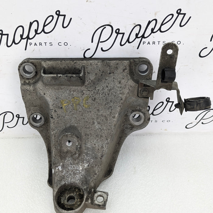 BMW E90 E91 E92 E93 335xi 330xi 328xi 325xi AWD N52 N54 N55 Engine Left Engine Mount Support Bracket 6770049