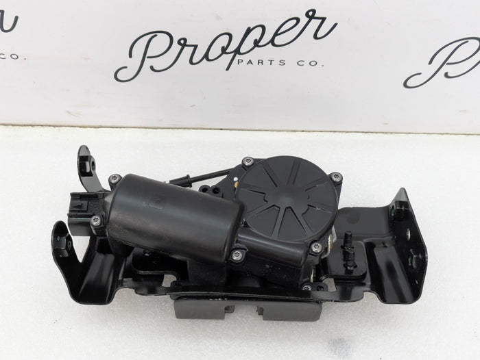 Chevrolet C7 Corvette Stingray Rear Trunk/Hatch Lock Latch Actuator Motor W/Bracket 23256177