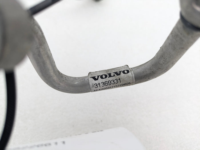 2021 Volvo V60 T6 R-Design AC/Air Conditioning Refrigerant Discharge Hose Line 31369331