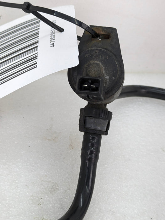 BMW E92 E90 E93 335xi 335i N55 Fuel Breather Line 7618654/7598707