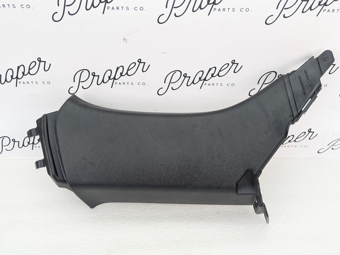 2021 Volvo V60 T6 R-Design Left & Right Black Upper C Pillar Trim Set 31479241/31479239