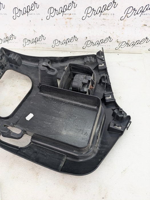 BMW F22 F23 228xi M235xi 230xi M240xi M Sport Right/Passenger Side Rear Bumper Mount Guide Bracket 7285534