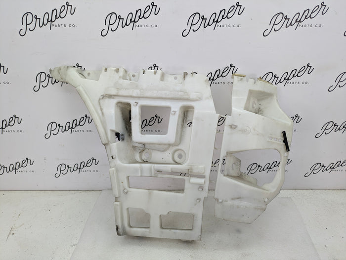 BMW E88 135i M Sport Rear Left/Driver Side Bumper Bracket Guide/Support 8045507