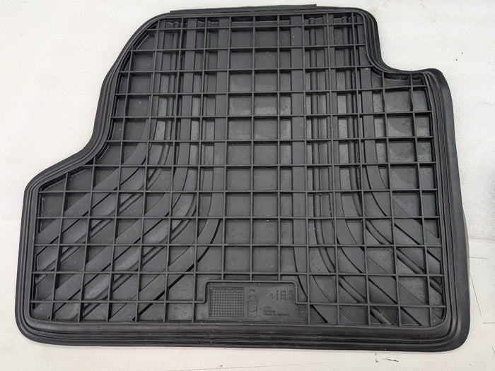 BMW F32 435xi 440xi 428xi 430xi F82 M4 Rubber/Winter Floor Mats 2348155/2348158