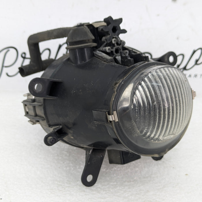 BMW E46 330i 328i 325i 323i Sedan/Wagon Front Bumper Left Fog Light 6911007