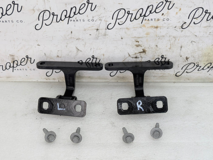 Chevrolet C7 Corvette Stingray Z51 Rear Left & Right Hatch Trunk Lid Hinge Set 23187759/23187760