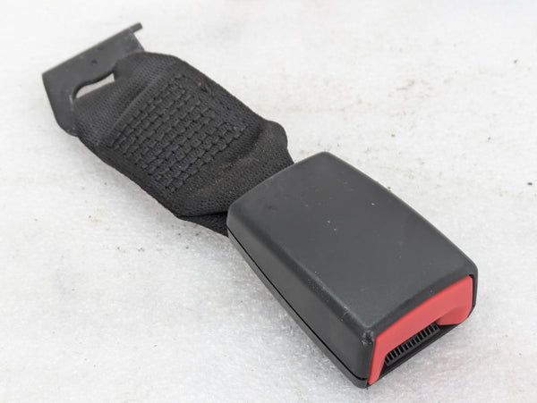 BMW E92 E93 M3 335i 328i Left/Right Rear Seatbelt Buckle 9117261