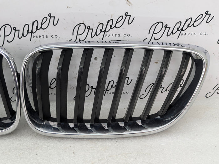 BMW F22 F23 2 Series Pre-LCI Chrome Kidney Grille Set 7295521/7295522 *DAMAGED*
