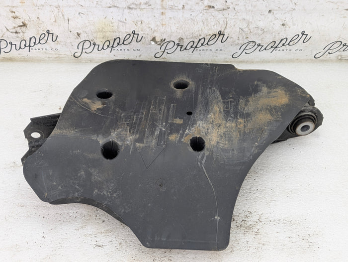 BMW G22 G23 G20 G26 430ix 330ix 330ex M Sport Rear Left Lower Control Arm Spring Perch 6876803/6886448