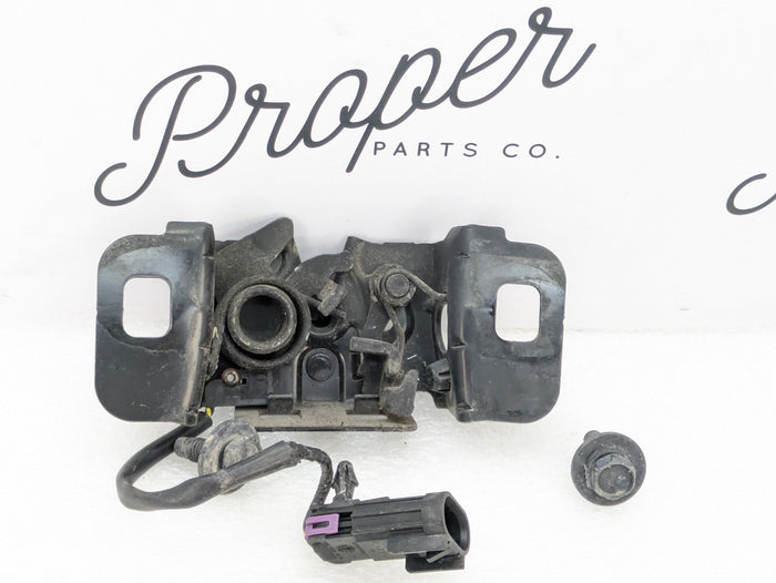 Chevrolet C7 Corvette Stingray Right/Passenger Side Hood Latch 84053797 *NOTE*