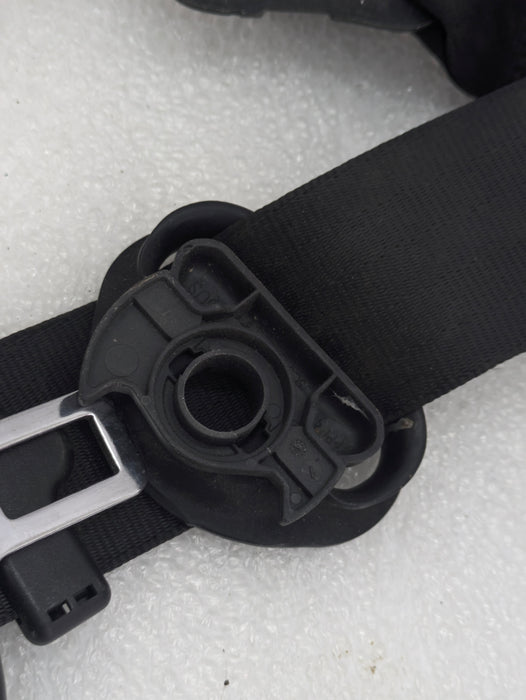2015-2018 Audi Q3 8U Front Right Passenger Side Seat Belt & Pre Tensior 8U0857620
