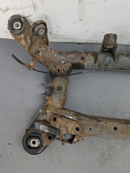BMW E90 E91 E92 E93 335IS 335xi Rear Axle Cross Member Subframe Carrier 33316783713