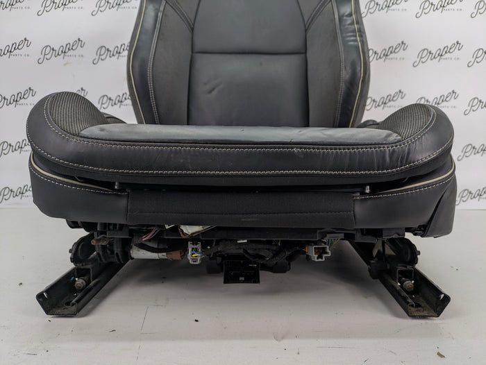 2021 Volvo V60 T6 R-Design Front Left/Driver Side Black Leather Heated Seat *DAMAGED*