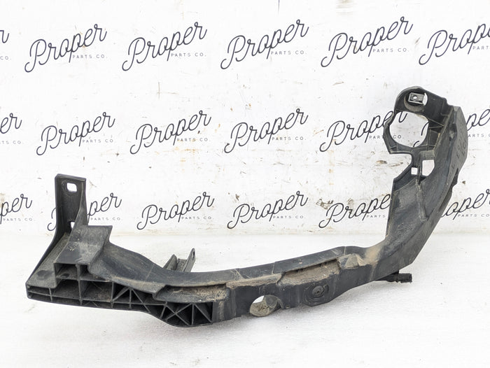 BMW E92 E93 335xi 328xi LCI Left/Driver Side Headlight Mounting Bracket 7227925