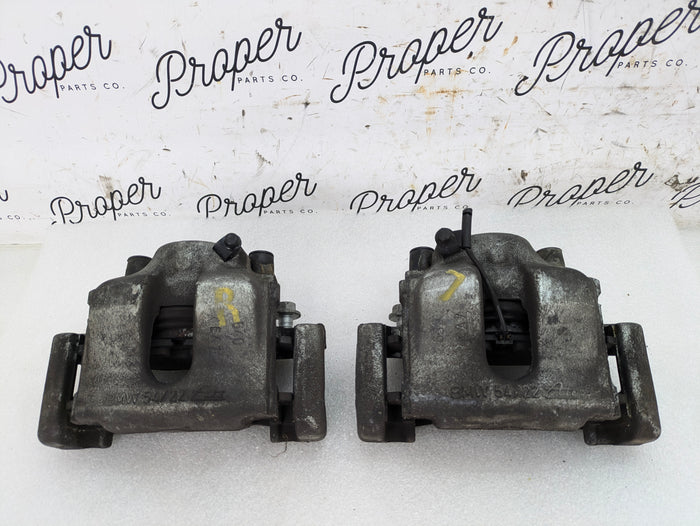 2004 BMW E85 Z4 3.0 Front Left & Right Caliper Set Pair