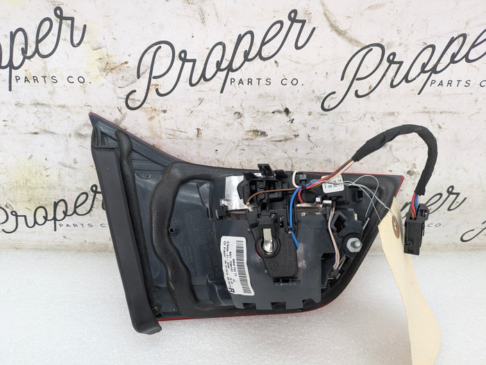 BMW F32 F36 F33 435xi 428i 440i 428i Pre-LCI Right/Passenger Side Inner Tail Light 7296102