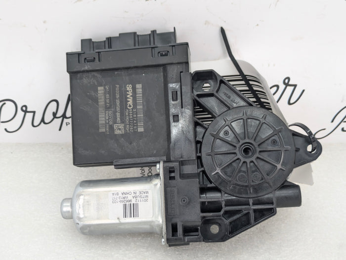 2021 Volvo V60 T6 R-Design Right/Passenger Side Front Door Window Motor/Door Lock Switch Module 31674757