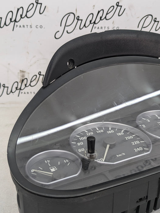 BMW E46 330Ci Coupe/Convertible Grey Face Silver Ring Speedometer Automatic KMH Gasoline Instrument Gauge Cluster 6906875/1036017005