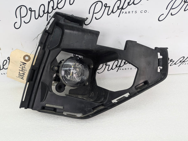 2021 Volvo V60 T6 R-Design Right/Passenger Side LED Fog Light With Trim 31688805/90103785