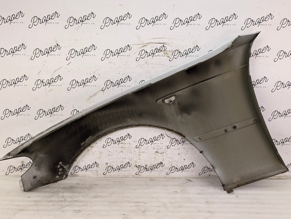BMW E46 330ci Facelift Coupe Convertible Passenger Front Right Fender Titan-Silber (354)