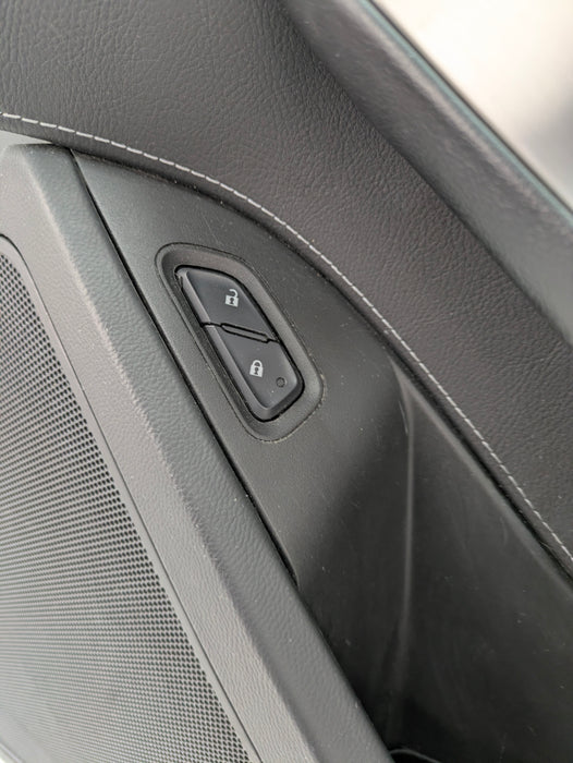 Chevrolet C7 Corvette Stingray Z51 Right/Passenger Side Jet Black Leather Door Panel Card