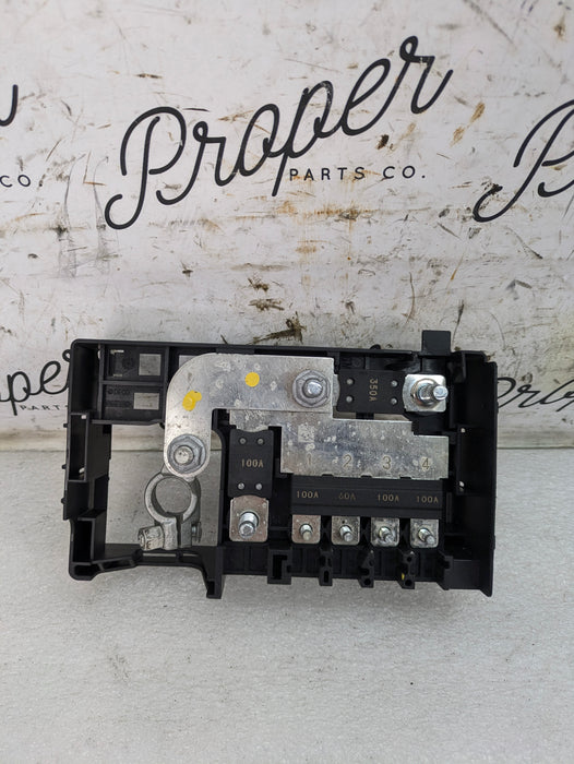 Chevrolet C7 Corvette Stingray Z51 Positive Battery Terminal Junction Fuse Block 84314829