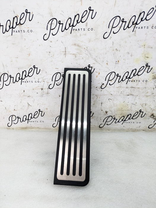 Chevrolet C7 Corvette Stingray Z51 Foot Rest/Dead Pedal 23152860