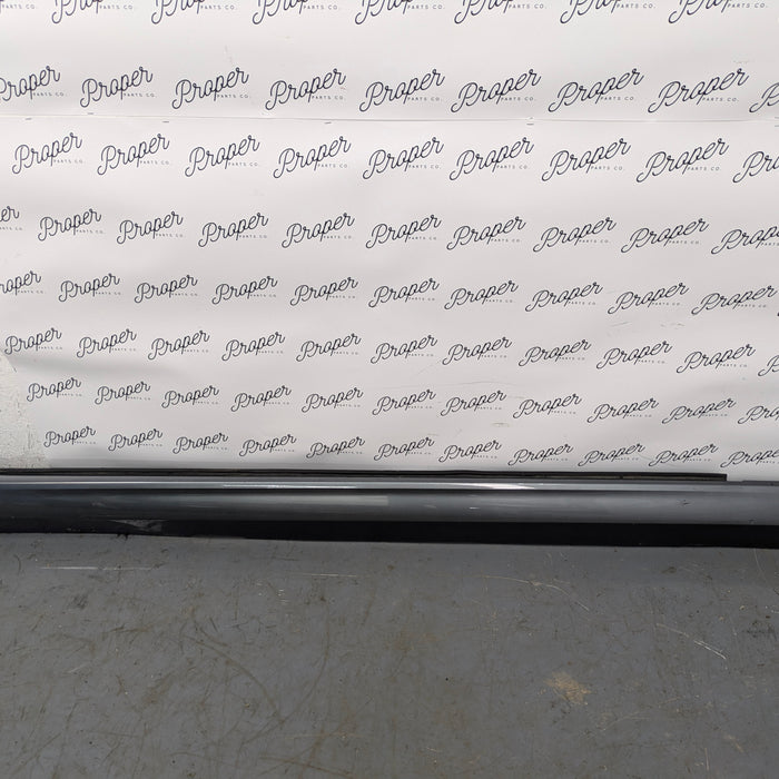 2021 Volvo V60 T6 R-Design Right/Passenger Side Skirt Osmium Gray Metallic (714) 31448912